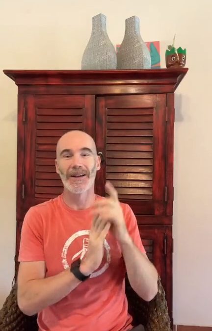 Working Remotely Around the World with Online Programs (Scoliosis & Back Pain)